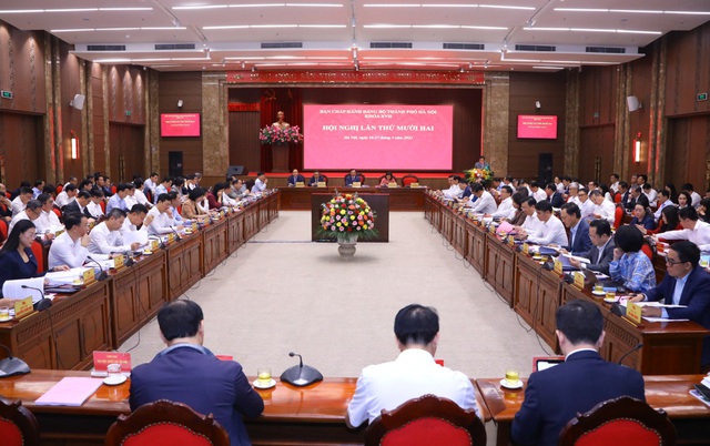 Thành ủy Hà Nội: Xem xét nhiều nội dung định hướng chiến lược cho phát triển Thủ đô